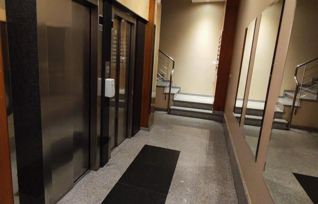 San Salvador de Poio Apartamento Dos Habitaciones Exterior Y Bien Comunicado מראה חיצוני תמונה